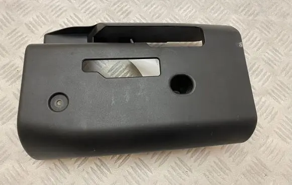 Steering wheel column trim