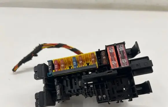 Mercedes-Benz C W205 Fuse module A2059067200