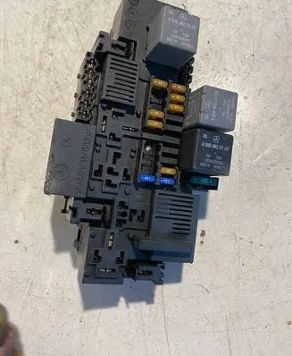 Mercedes-Benz GLC X253 C253 Fuse module A2229063805