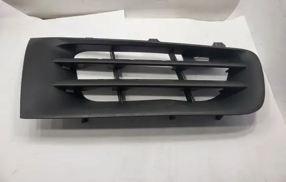 Renault Megane II Front bumper lower grill 8200412380D 8200412380