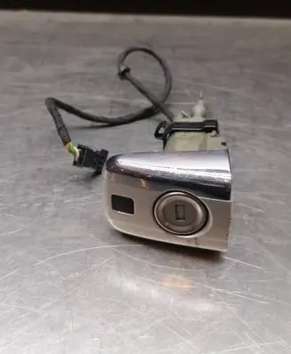 Mercedes-Benz CLK A208 C208 Coupe door lock (next to the handle) 