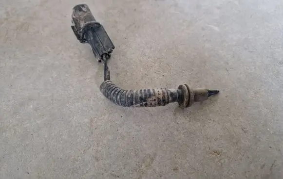 Mitsubishi Pajero Sport I Outside/external air temperature sensor 
