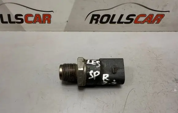 Mercedes-Benz Sprinter W901 W902 W903 W904 Fuel pressure sensor 0281002700