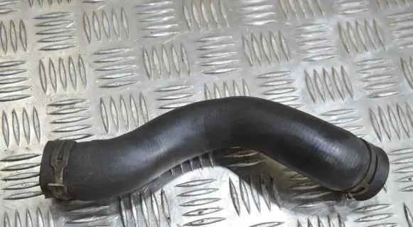 Opel Zafira B Intercooler hose/pipe 15423176