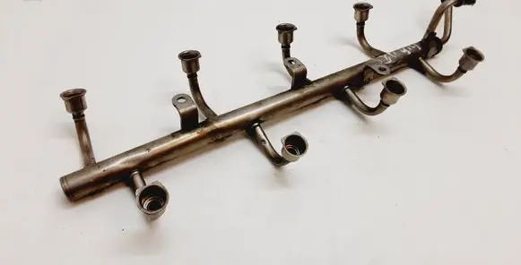 Volvo S80 Fuel main line pipe