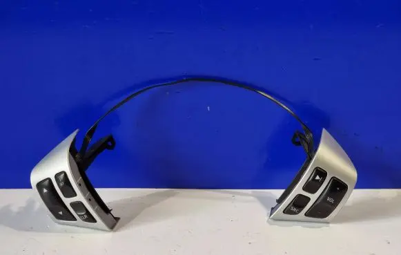 Saab 9-5 Steering wheel buttons/switches 12758032