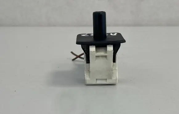 Mercedes-Benz C W202 Front door sensor coupe 2028209410 30011501