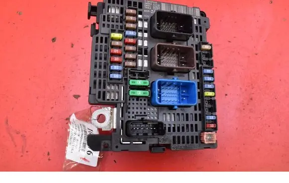Peugeot 508 RXH Fuse box set 9810296480