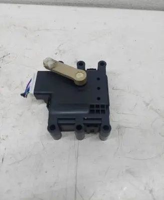 Mazda 5 Air flap motor/actuator 5W241