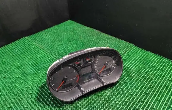 Audi A3 S3 8L Speedometer (instrument cluster) 8L0920900L