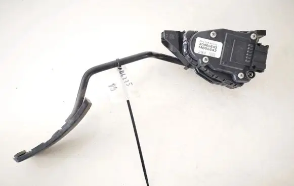 Mitsubishi Space Star Accelerator throttle pedal 30865642 m865642