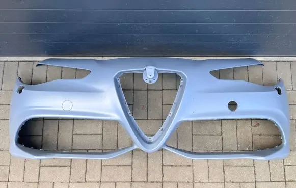 Alfa Romeo Giulia Front bumper 50567735