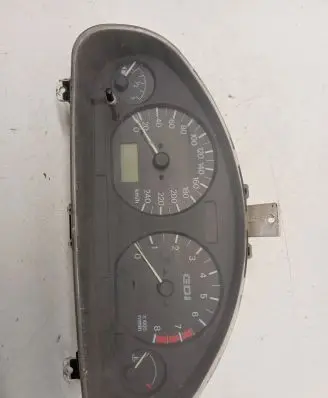 Mitsubishi Carisma Speedometer (instrument cluster) MR308415 0P0231 1312