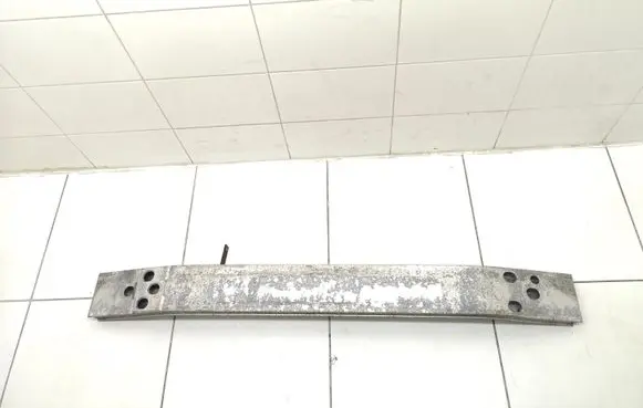 Lexus IS 220D-250-350 Front bumper cross member JTHBB262702021132