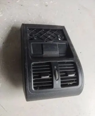 Volkswagen PASSAT B6 Dash center air vent grill 3C0907815