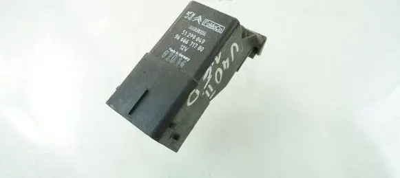 Volvo V40 Glow plug pre-heat relay 9666671780