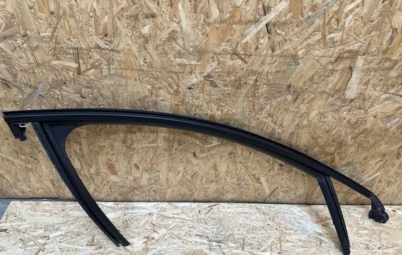 Peugeot 208 II Rubber seal front door window/glass 9823226580 3559283