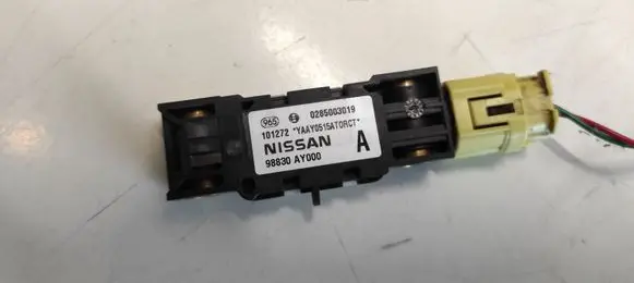 Nissan Primera Airbag deployment crash/impact sensor 0285003019 101272 98830AY000