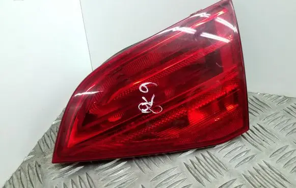 Audi A4 S4 B8 8K Tailgate rear/tail lights 8K9945094