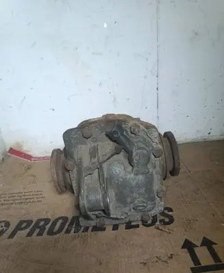 BMW X3 E83 Rear differential 753657201