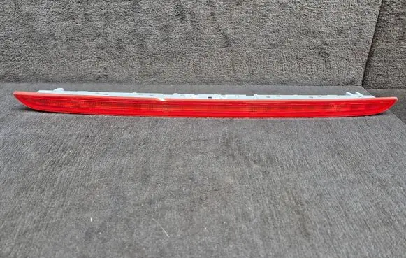 Audi A6 S6 C6 4F Third/center stoplight 4F9945097