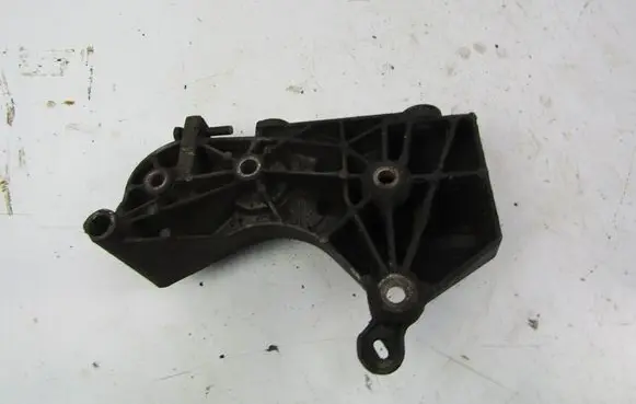 Dacia Logan I Generator/alternator bracket 