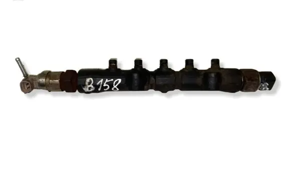 Toyota Avensis T250 Fuel main line pipe 8945860010