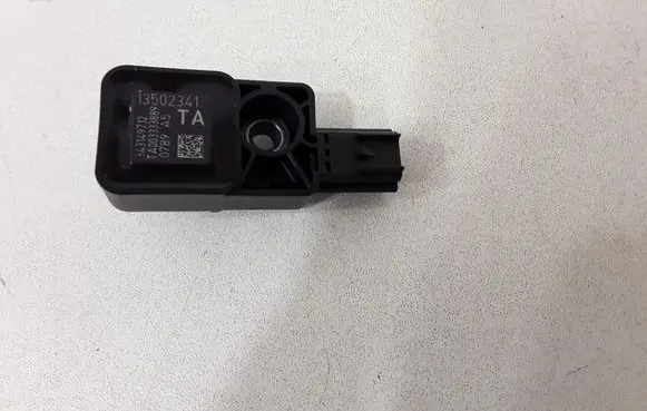 Opel Insignia A Airbag deployment crash/impact sensor 13502341