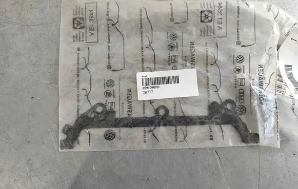 Audi Q5 SQ5 8R Other engine bay part 059109092L