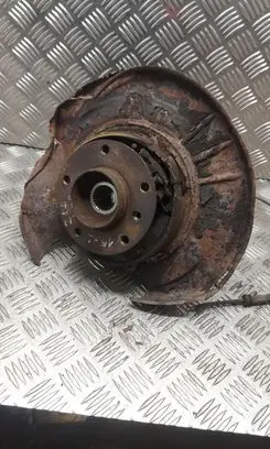 BMW 7 E38 Rear wheel hub