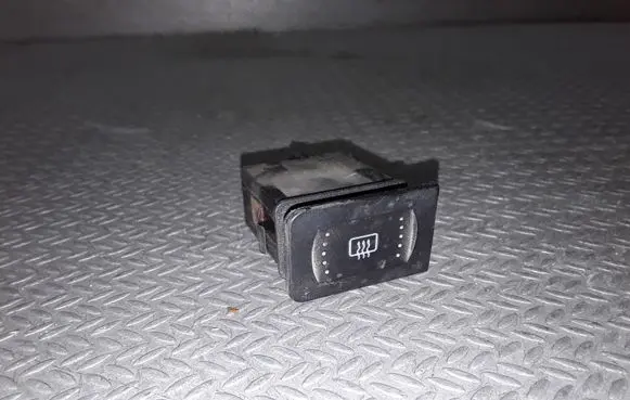 Volkswagen Golf IV Windscreen/window heater switch 1J0959621C