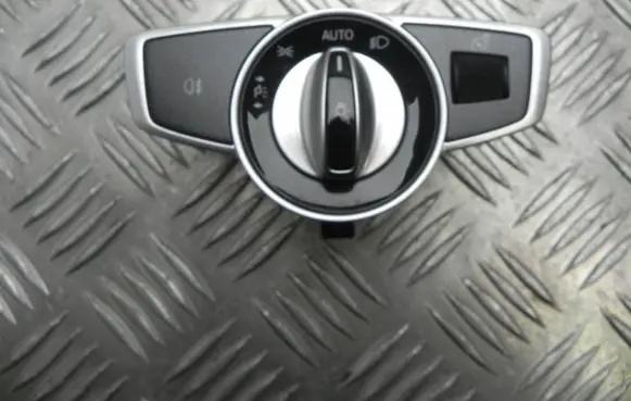 Mercedes-Benz C AMG W205 Light switch A2059057007 T8270