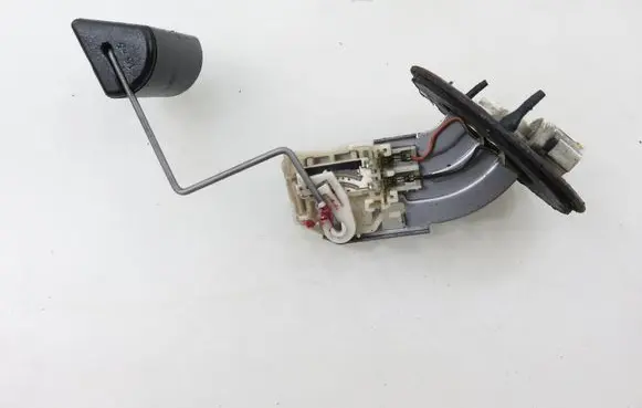 Toyota RAV 4 (XA30) Fuel level sensor 