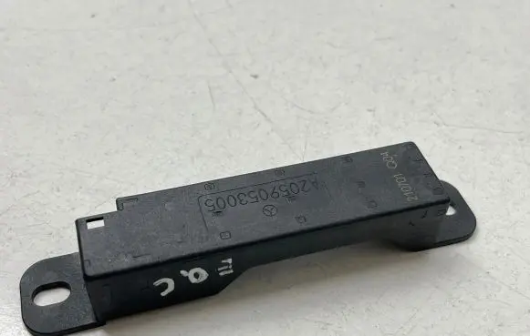 Mercedes-Benz EQC Keyless (KESSY) go control unit/module A2059053005