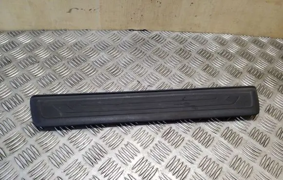 KIA Sportage Front sill trim cover 858733U010