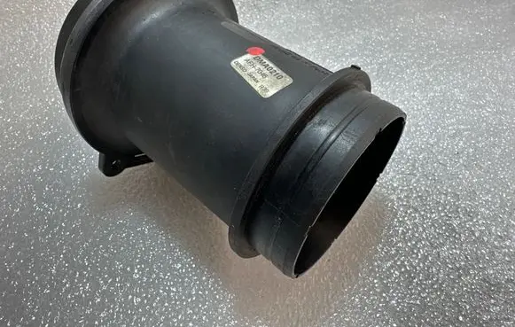 Audi A6 S6 C6 4F Mass air flow meter DMA0210 AFH7046