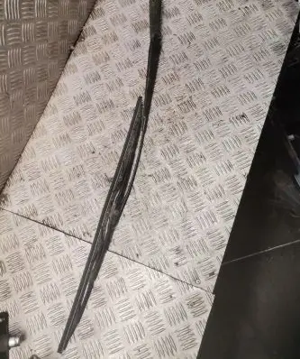 Opel Zafira A Front wiper blade arm 182182