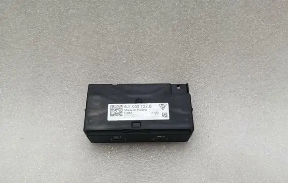 Porsche Taycan 9J1 USB socket connector 9J1035722B
