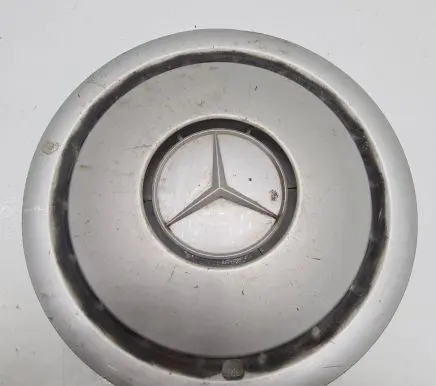 Mercedes-Benz E W124 R15 wheel hub/cap/trim 1244010424 7226310