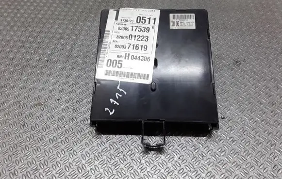 Renault Espace - Grand espace IV Comfort/convenience module 8200517539 8200601223
