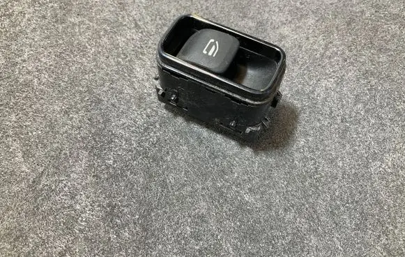 Mercedes-Benz Sprinter W907 W910 Electric window control switch A9079050504 HW163500