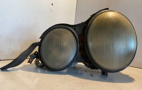 Mercedes-Benz E W210 Headlight/headlamp