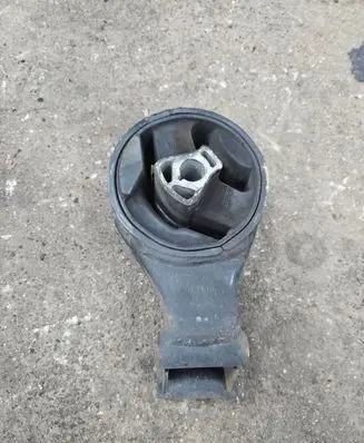 Opel Zafira C Engine mount bracket 13248630
