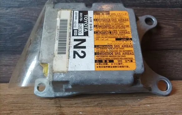 Toyota Urban Cruiser (XP110) Airbag control unit/module 8917052E30 2310004310