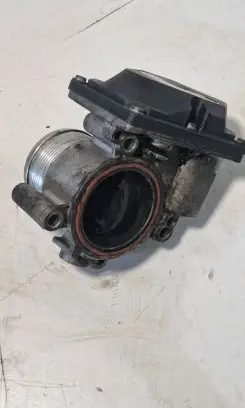 Volkswagen Tiguan Throttle valve 03L128063T A2C83076400 0405152338