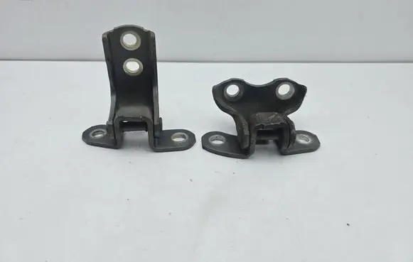 Toyota C-HR I Front door hinge set 