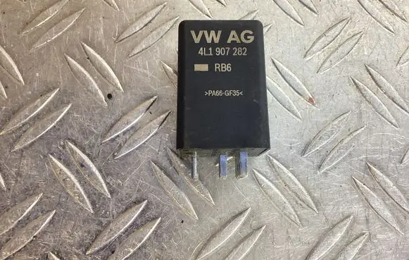 Porsche Cayenne (92A) Other relay 4L1907282