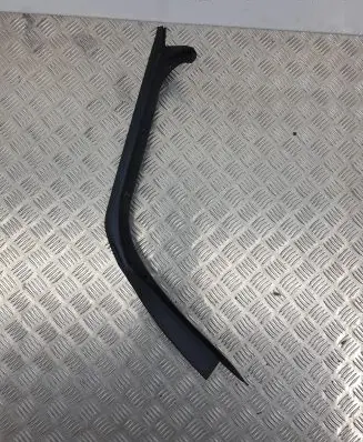 Mercedes-Benz CLS C218 X218 Other trunk/boot trim element A2186930133 BBP181701