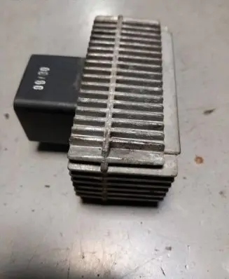 Opel Zafira A Glow plug pre-heat relay 09132691 51299008