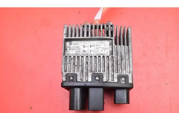 Volkswagen Transporter - Caravelle T5 Relay mounting block 3B0919506
